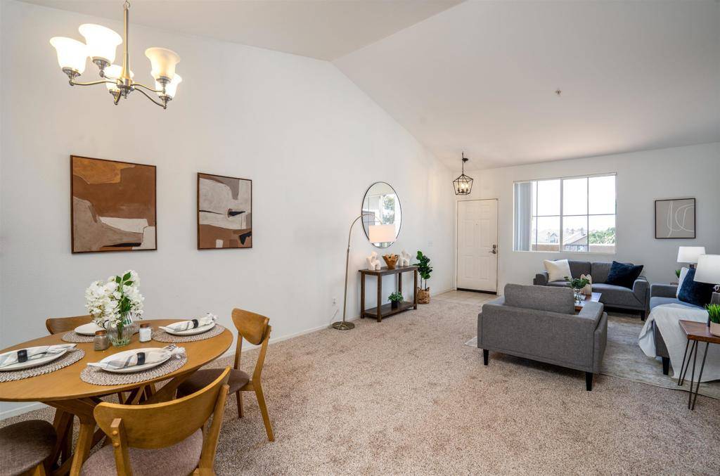 Chula Vista, CA 91913,1344 Paizay Pl #736
