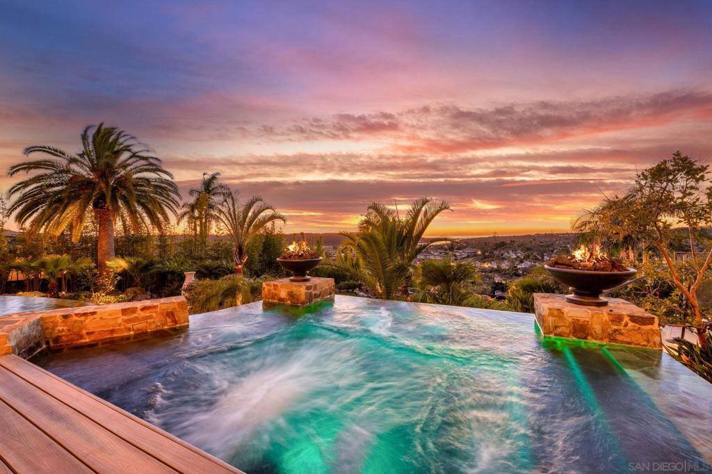 Carlsbad, CA 92009,2647 Marmol Ct