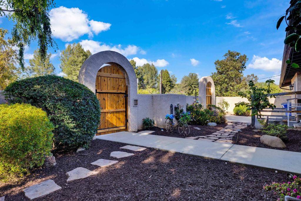 Poway, CA 92064,16548 Espola Rd