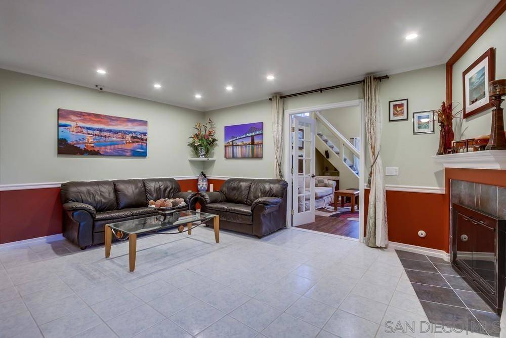 Poway, CA 92064,13122 Coyotero Dr