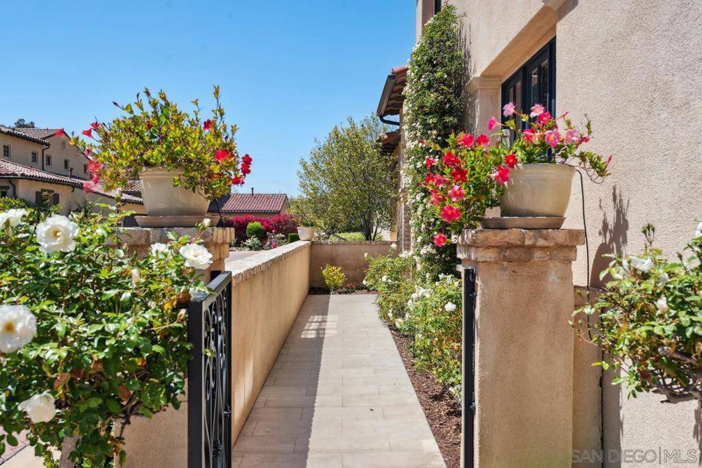 San Diego, CA 92127,8155 Lazy River Rd