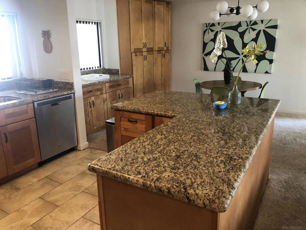 La Jolla, CA 92037,7550 Eads Ave #301