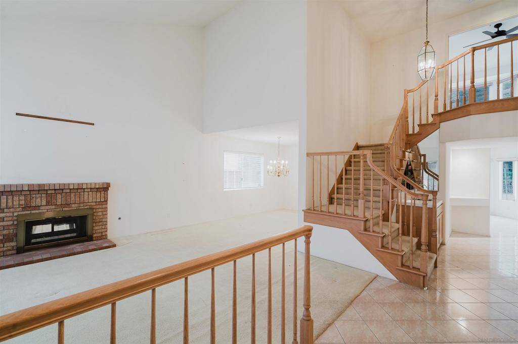 Oceanside, CA 92056,5033 Nighthawk Way