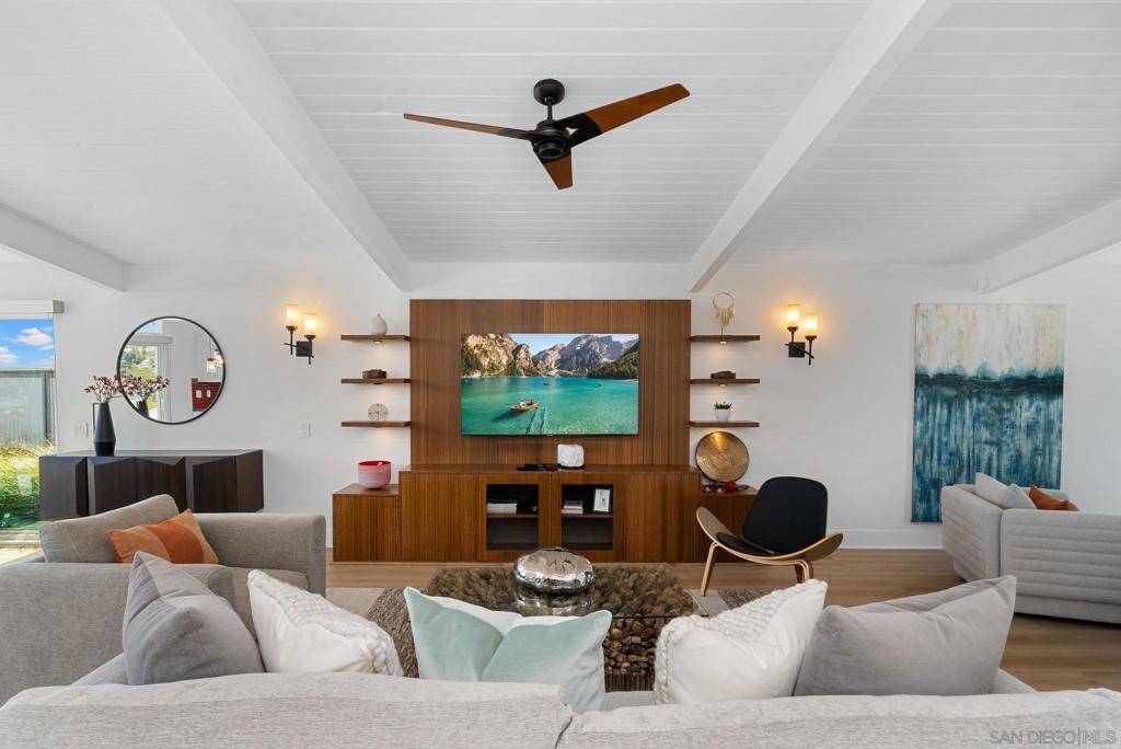 San Diego, CA 92109,4961 Pacifica Drive