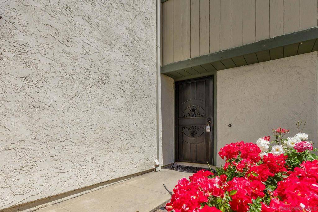 Escondido, CA 92026,209 Crestview Gln