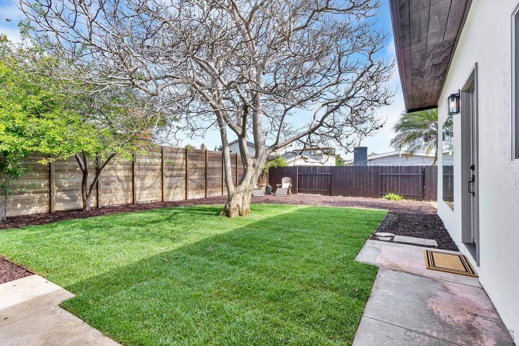 San Diego, CA 92117,2693 Tonto Way