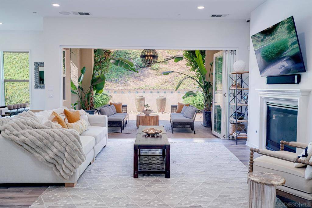 Escondido, CA 92026,1157 Witherby Ln