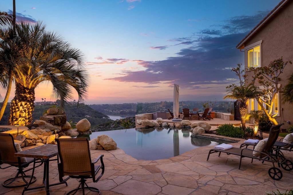 Encinitas, CA 92024,1786 Swallowtail Rd.