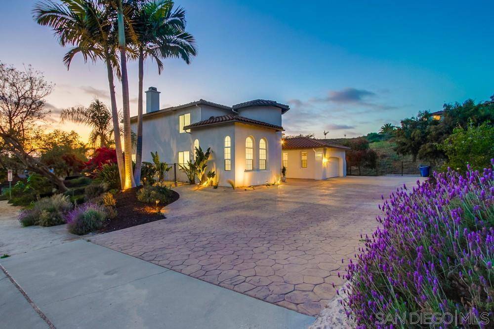 Vista, CA 92084,2482 San Clemente Ave