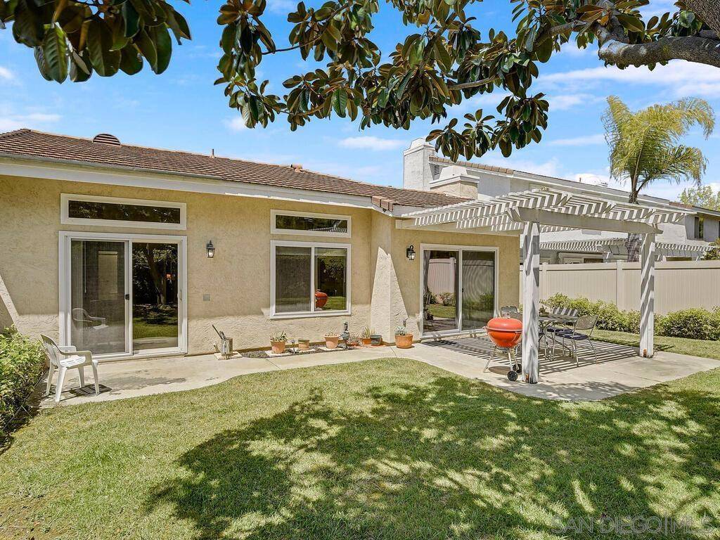 Encinitas, CA 92024,1617 Blossom Field Way