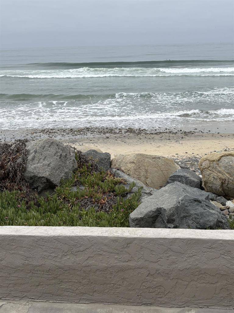 Imperial Beach, CA 91932,1460 Seacoast #9