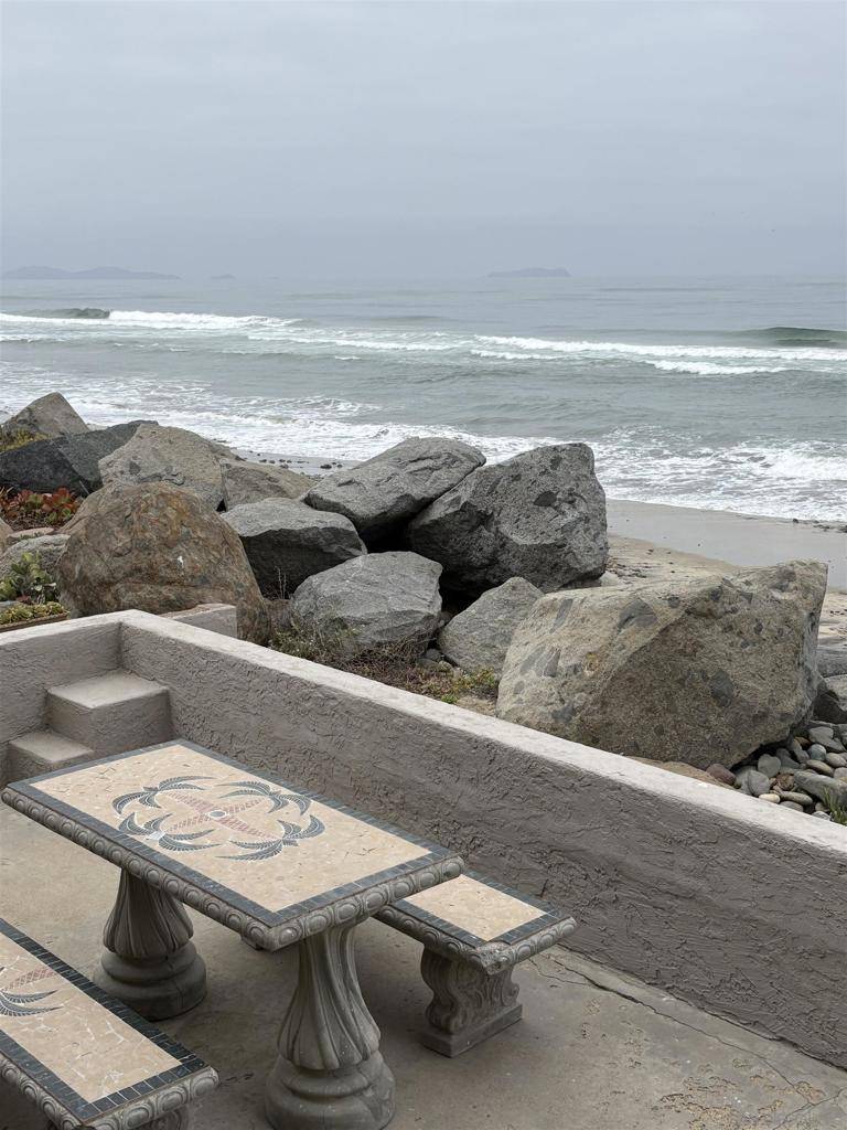 Imperial Beach, CA 91932,1460 Seacoast #9