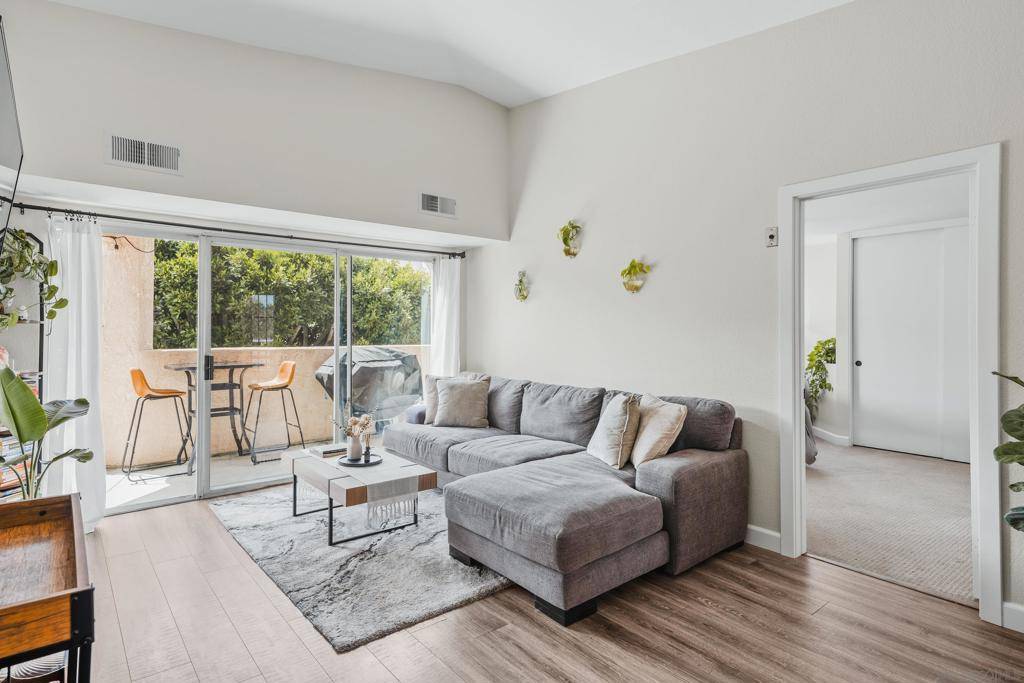 San Diego, CA 92111,7227 Camino Degrazia ##69