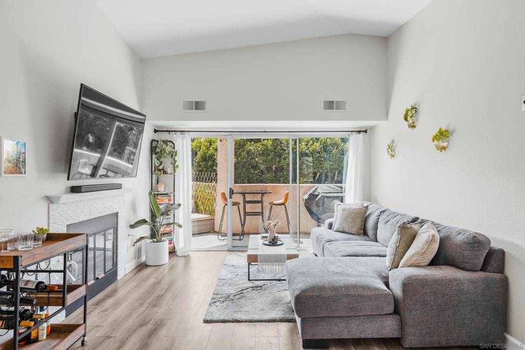 San Diego, CA 92111,7227 Camino Degrazia ##69