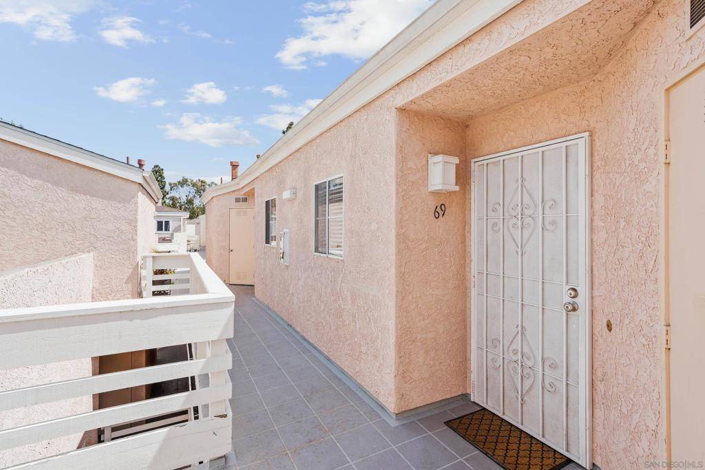 San Diego, CA 92111,7227 Camino Degrazia ##69