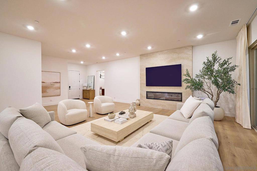 Poway, CA 92064,13781 Dean Ct