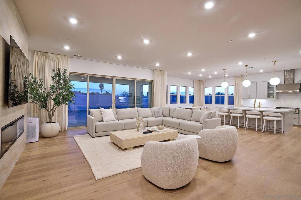 Poway, CA 92064,13781 Dean Ct