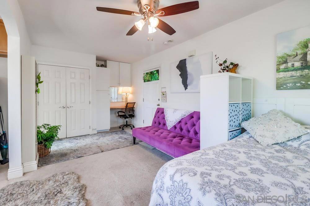 San Diego, CA 92115,6101 Adelaide Ave #111