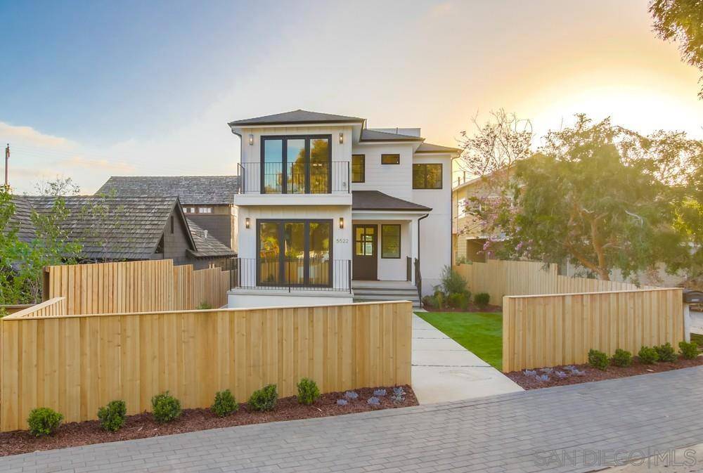 La Jolla, CA 92037,5522 Beaumont Ave
