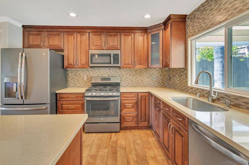 Poway, CA 92064,13401 Whitewater Dr