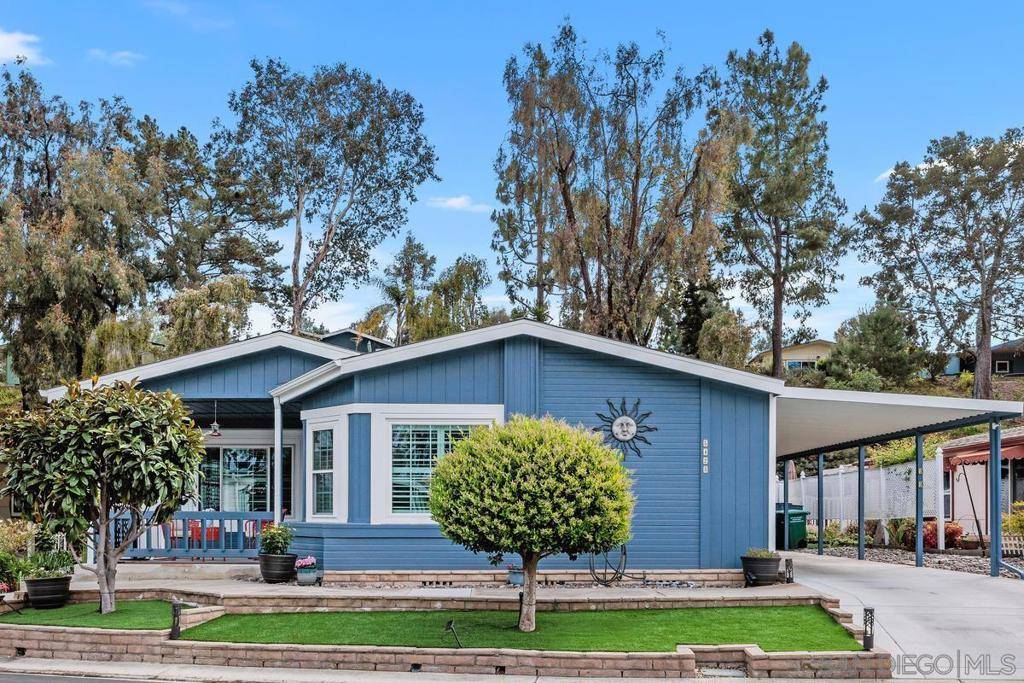 Carlsbad, CA 92008,5423 Spencer Ln