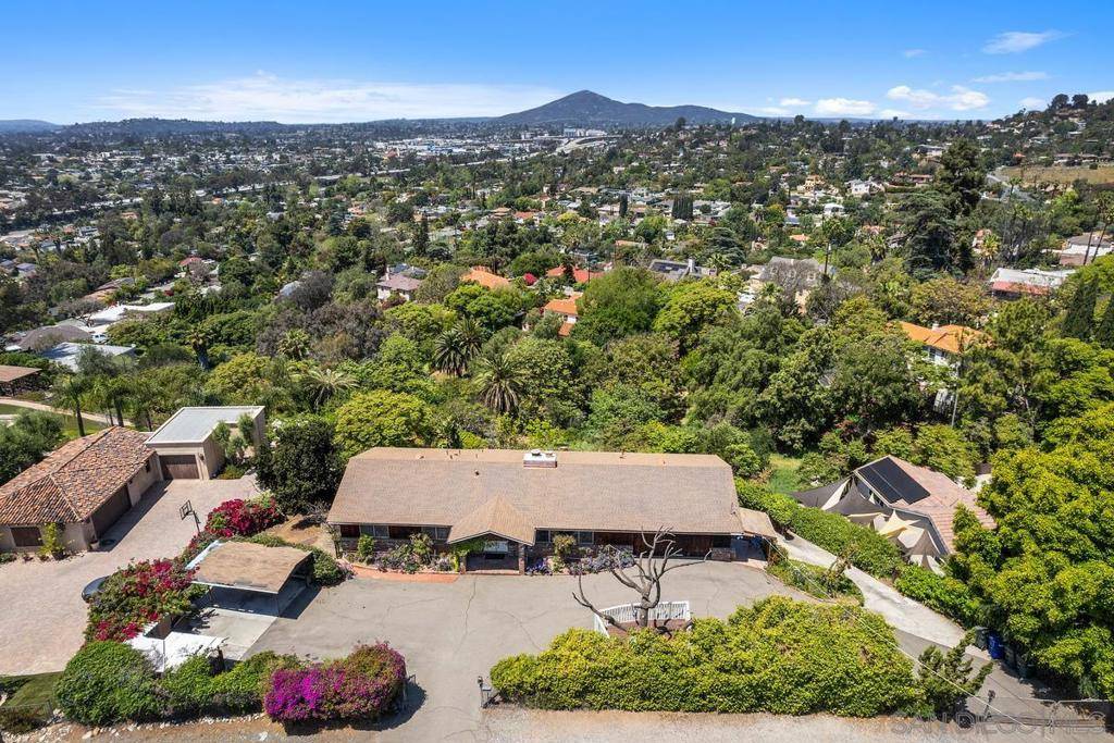 La Mesa, CA 91941,9481 La Cuesta Drive