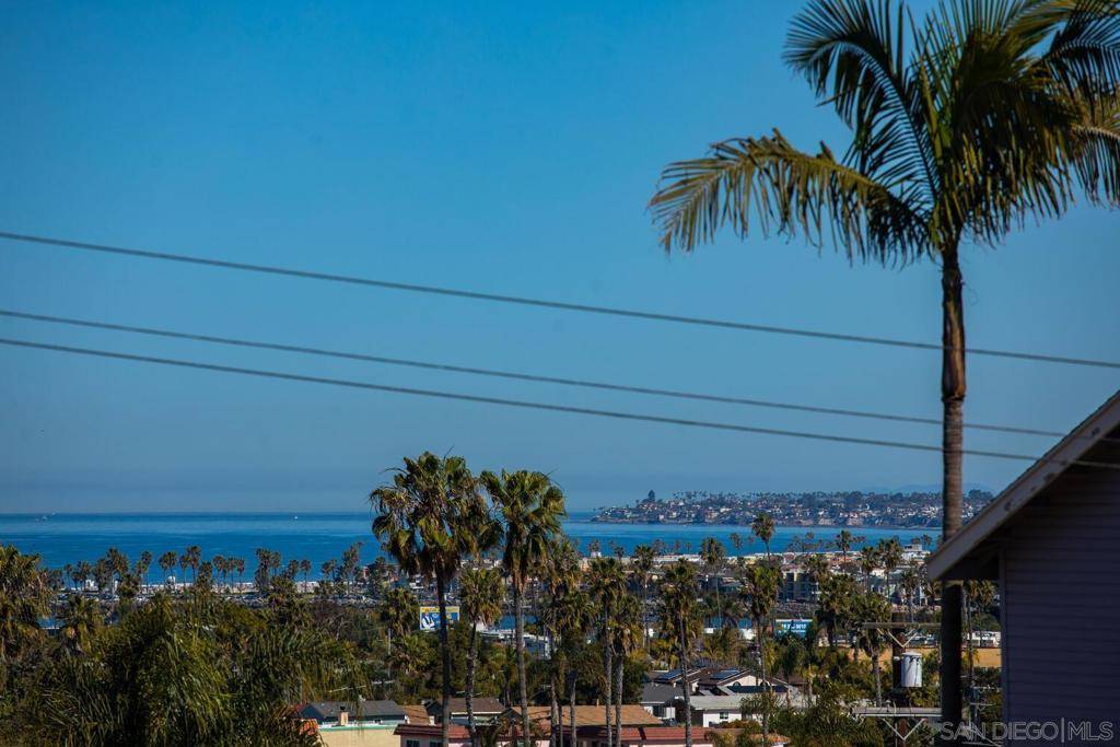 San Diego, CA 92107,4585 87 Saratoga Ave