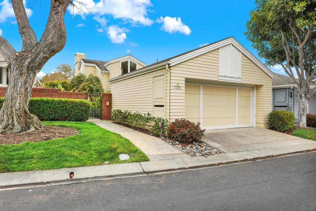 Carlsbad, CA 92011,7135 Lantana Ter