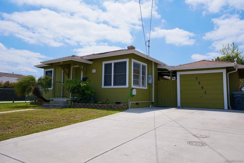 Lemon Grove, CA 91945,7553 Cuyamaca Ave