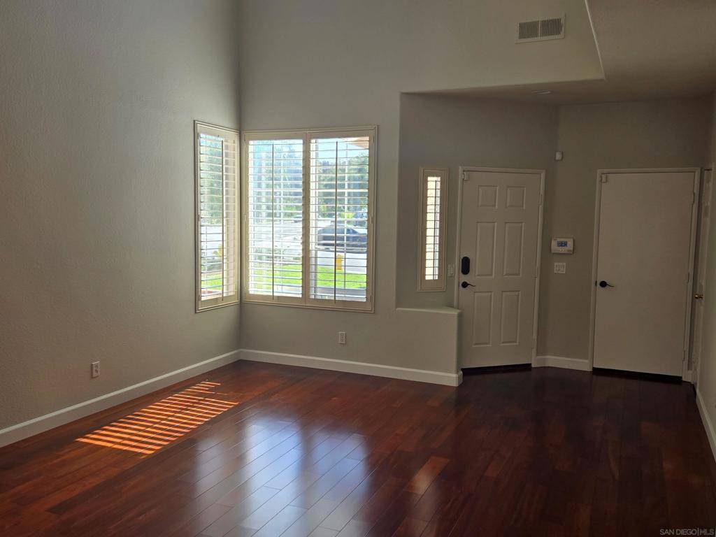 San Diego, CA 92128,11963 Dapple Way