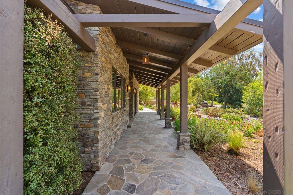 Rancho Santa Fe, CA 92067,7103 Via Del Charro