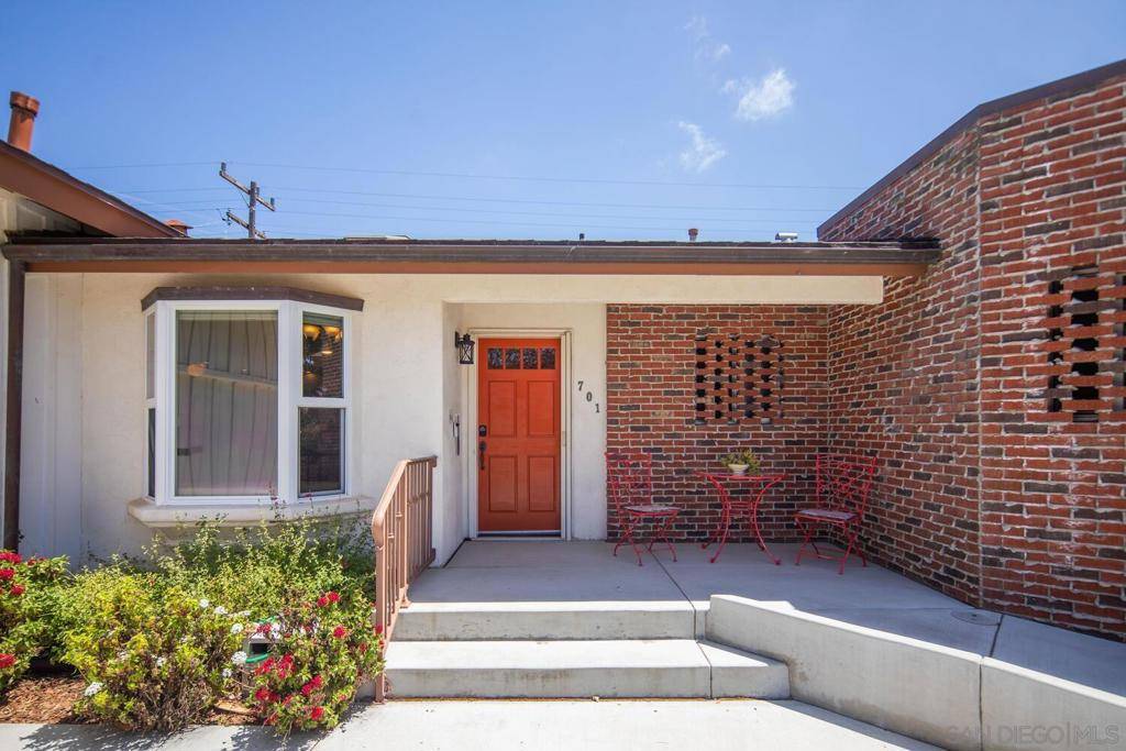 Coronado, CA 92118,701 Balboa Avenue