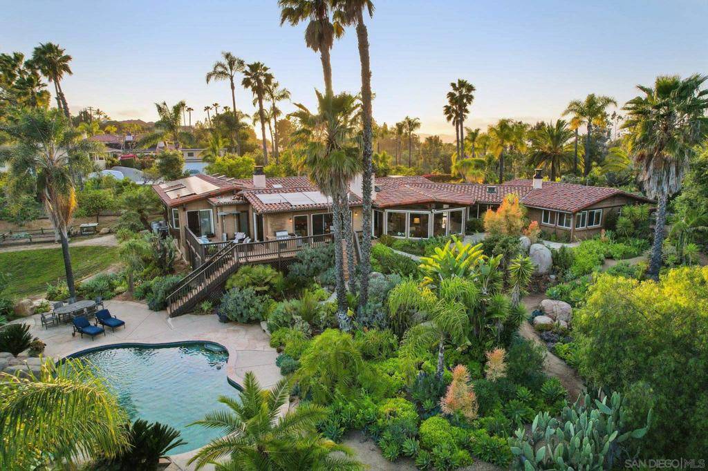 Poway, CA 92064,13735 Acorn Patch Road
