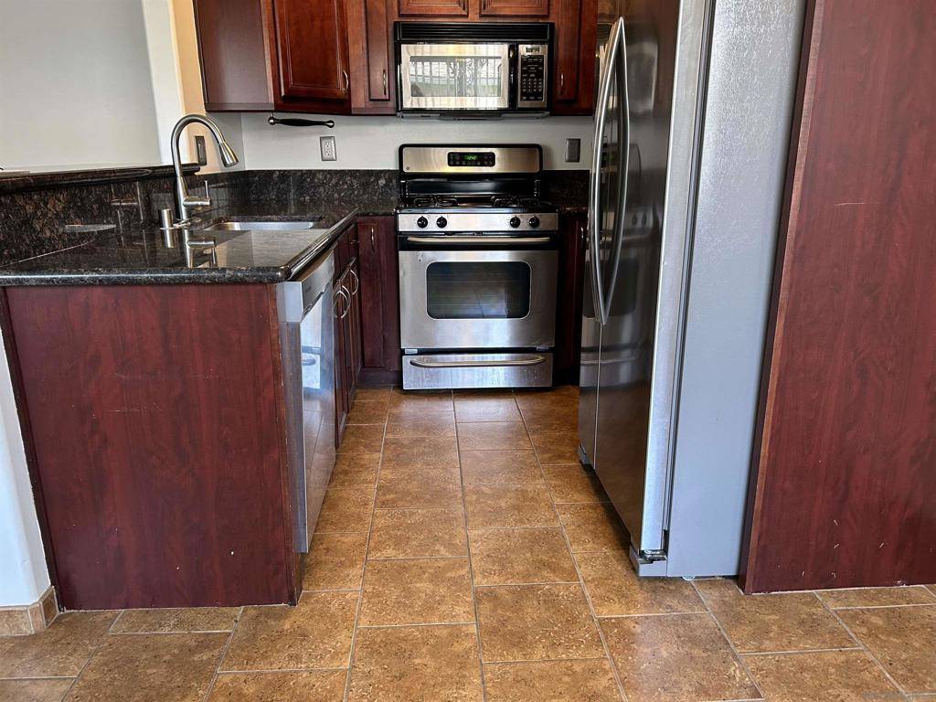 San Diego, CA 92104,4127 Florida St #8