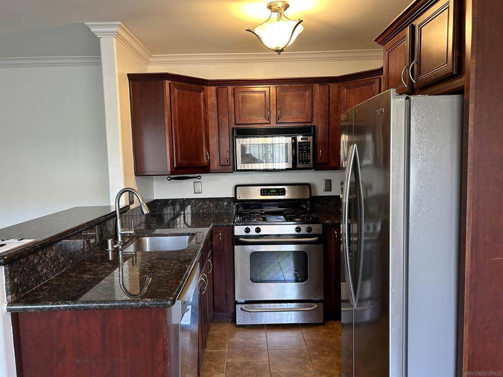 San Diego, CA 92104,4127 Florida St #8