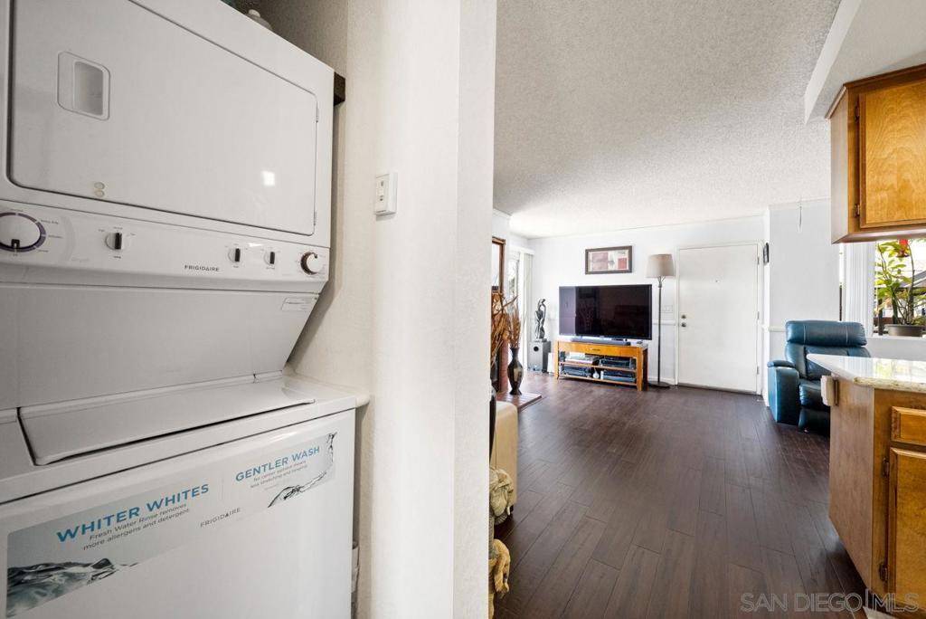 Spring Valley, CA 91977,8475 Avenida Angulia #19