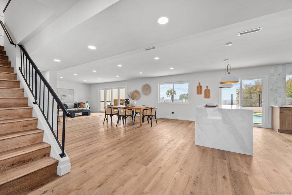 San Diego, CA 92120,6240 Bernadette Lane