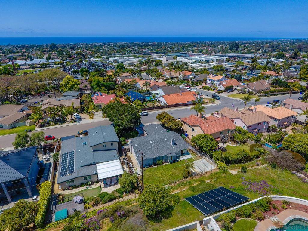 Carlsbad, CA 92008,3560 Donna Dr
