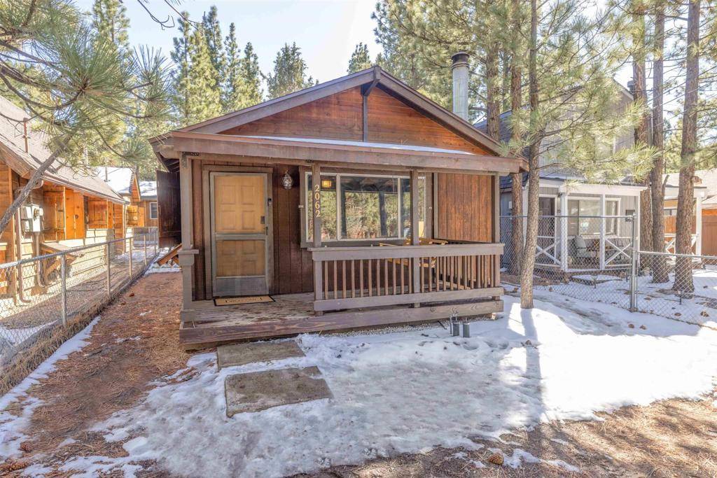 Big Bear, CA 92314,2062 Seventh Lane