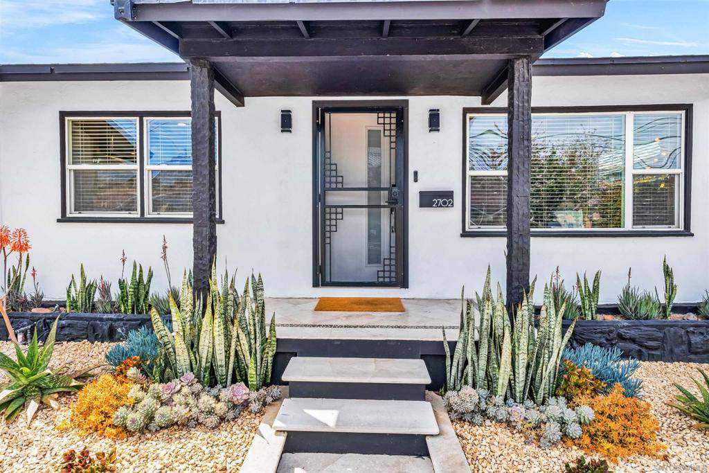 San Diego, CA 92105,2702 Ridge View Dr
