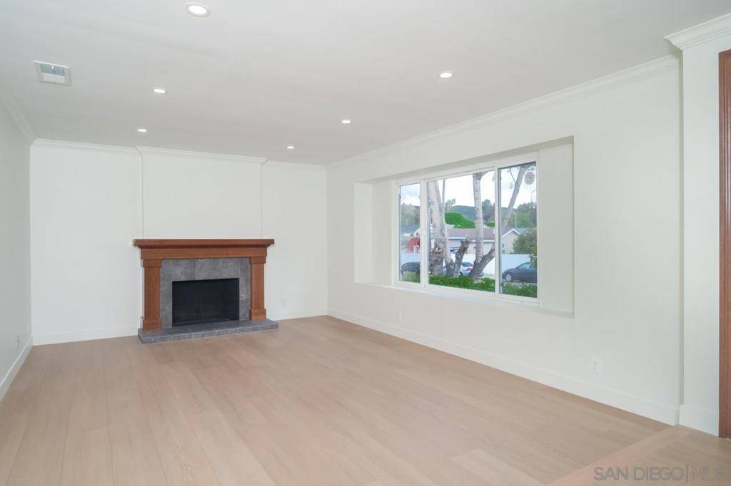 Poway, CA 92064,12319 Hill Country Dr