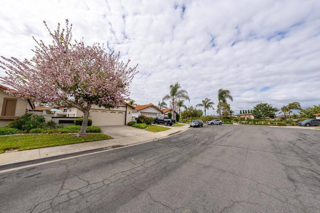 Oceanside, CA 92057,4772 MAYTEN CT