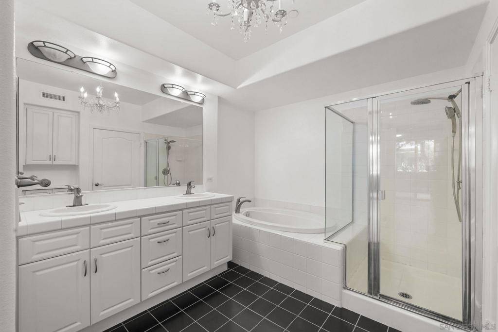 San Diego, CA 92108,8211 Station Village Ln #1111