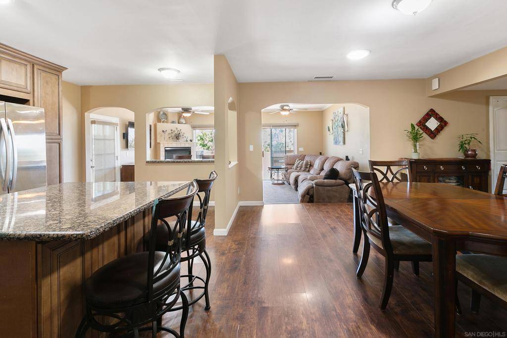 Camarillo, CA 93010,214 Geneive Cir