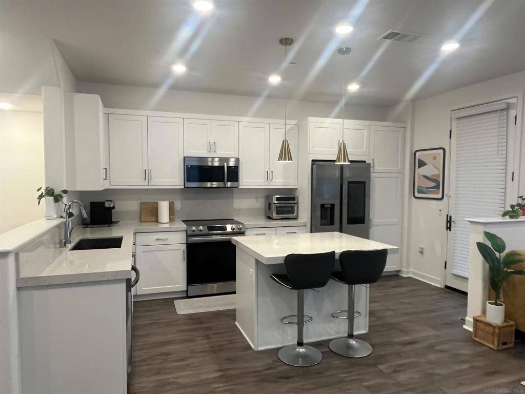 Chula Vista, CA 91911,804 Makani St #2
