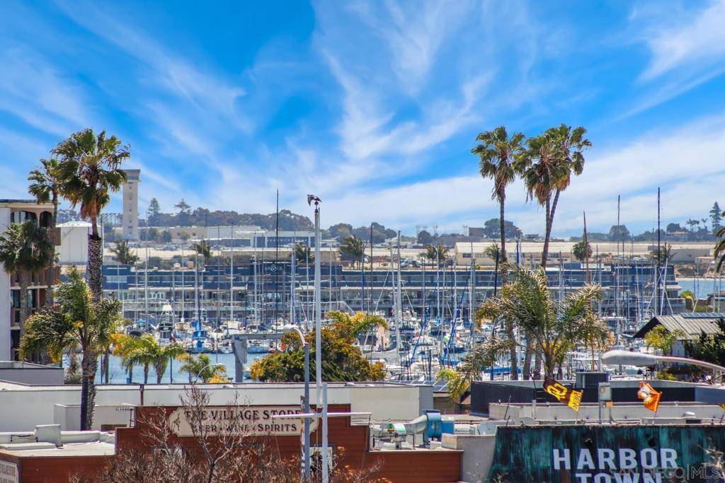 San Diego, CA 92106,3130 Avenida De Portugal #305