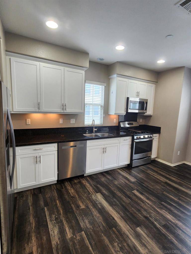 San Diego, CA 92123,5059 Juneberry Ct