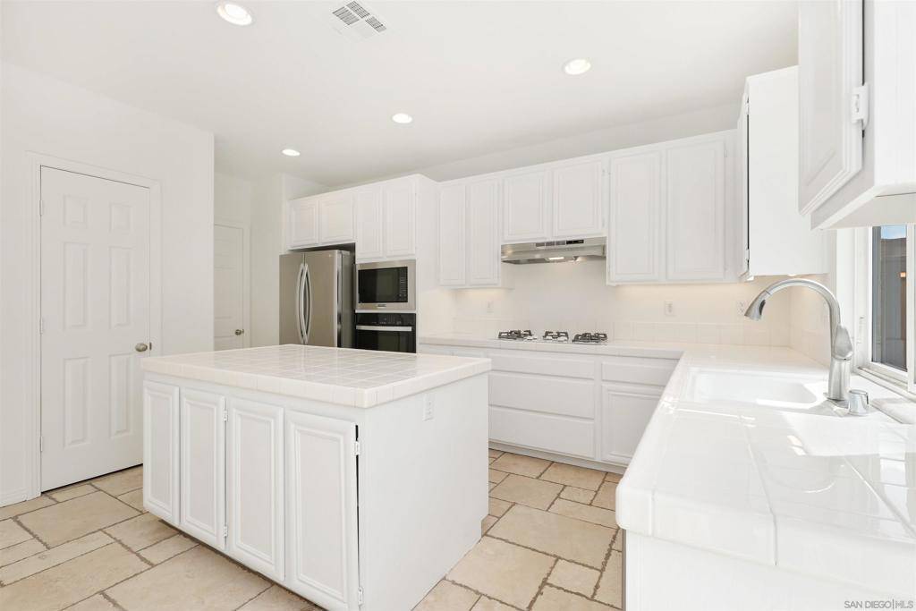 Escondido, CA 92026,1020 Crystal Springs Pl