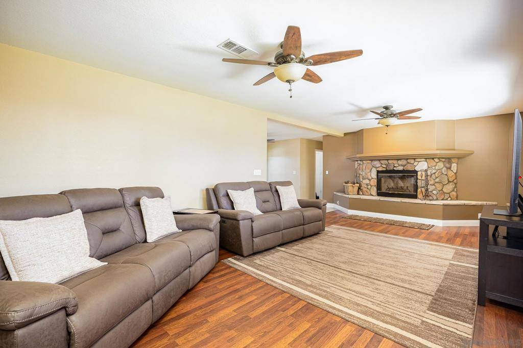 El Cajon, CA 92021,235 Loma Vista Pl