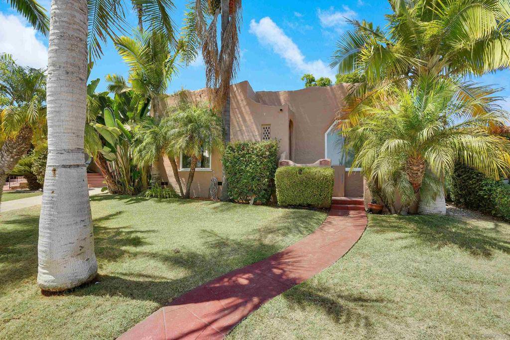 San Diego, CA 92116,4734 Biona Dr.